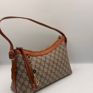 Alternative view of Gucci gg emblem marron