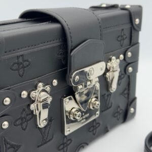 Alternative view of Louis vuitton coffret