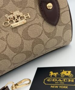 Alternative view of COACH SPEDDY 17CM Marron chocolat