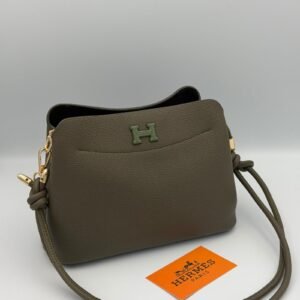 Alternative view of HERMES BONDOLIER  20CM Vert olive