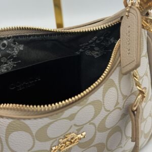 Alternative view of COACH BANAN 23CM beige