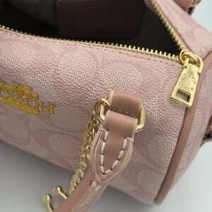 Alternative view of COACH SPEDDY 17CM rose